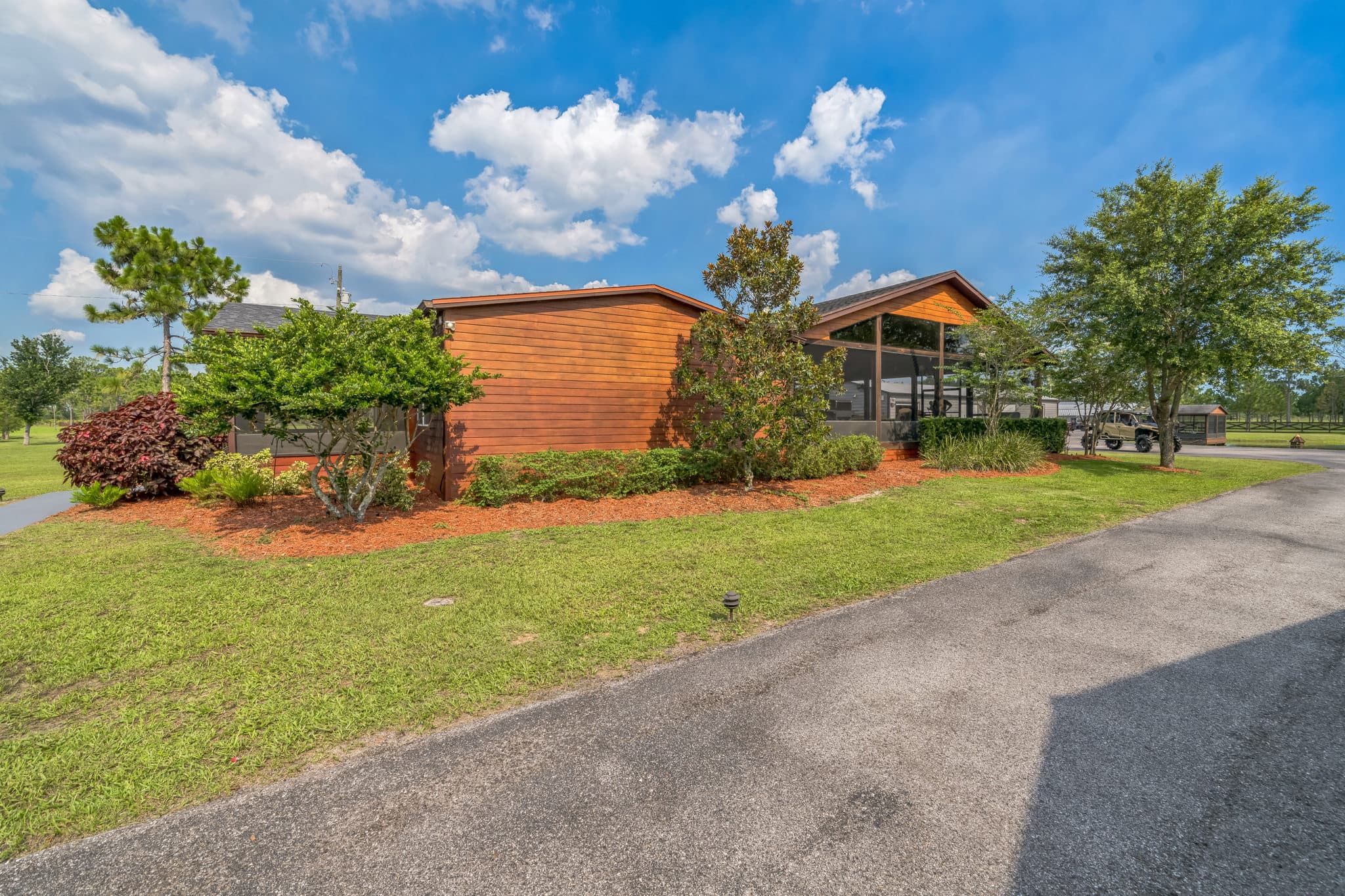 11 5330 Hwy 630 E Frostproof FL 33843 USA-Exterior-DSC05854