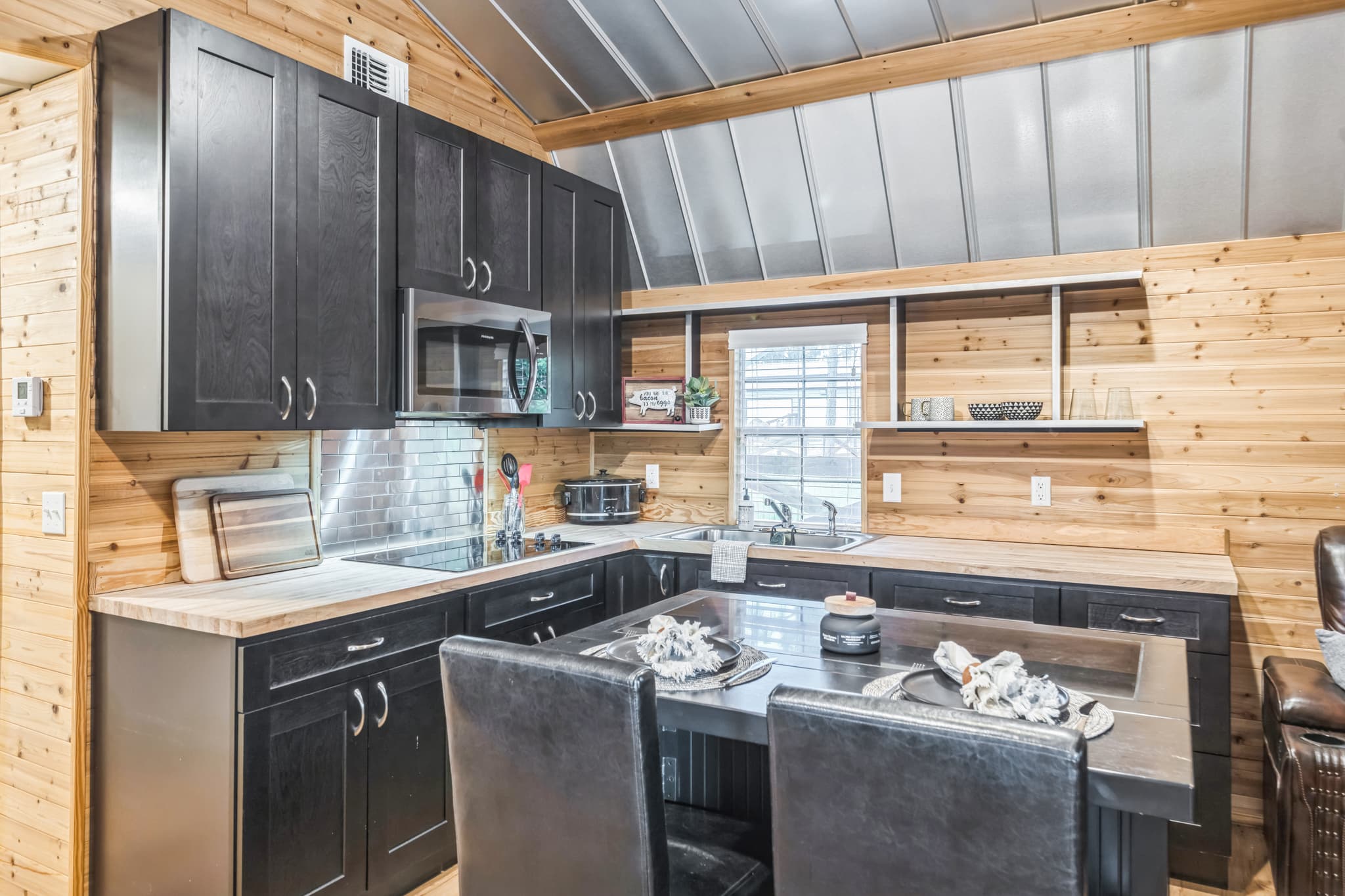 41 5330 Hwy 630 E Frostproof FL 33843 USA-Kitchen-DSC05779